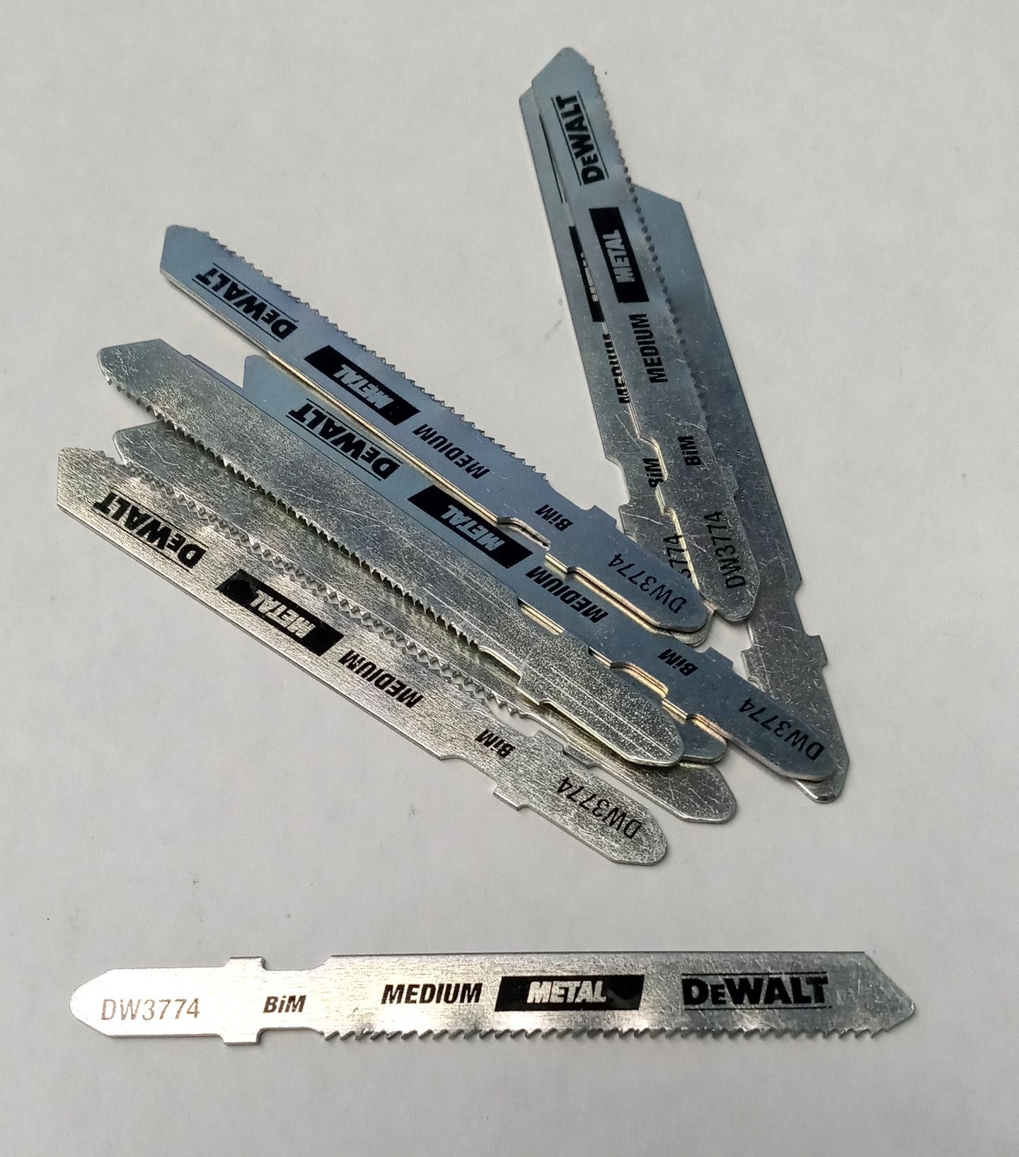 DeWalt DW3774B50 T-Shank Jig Saw Blades 50-pack 18 TPI Bi-Metal USA