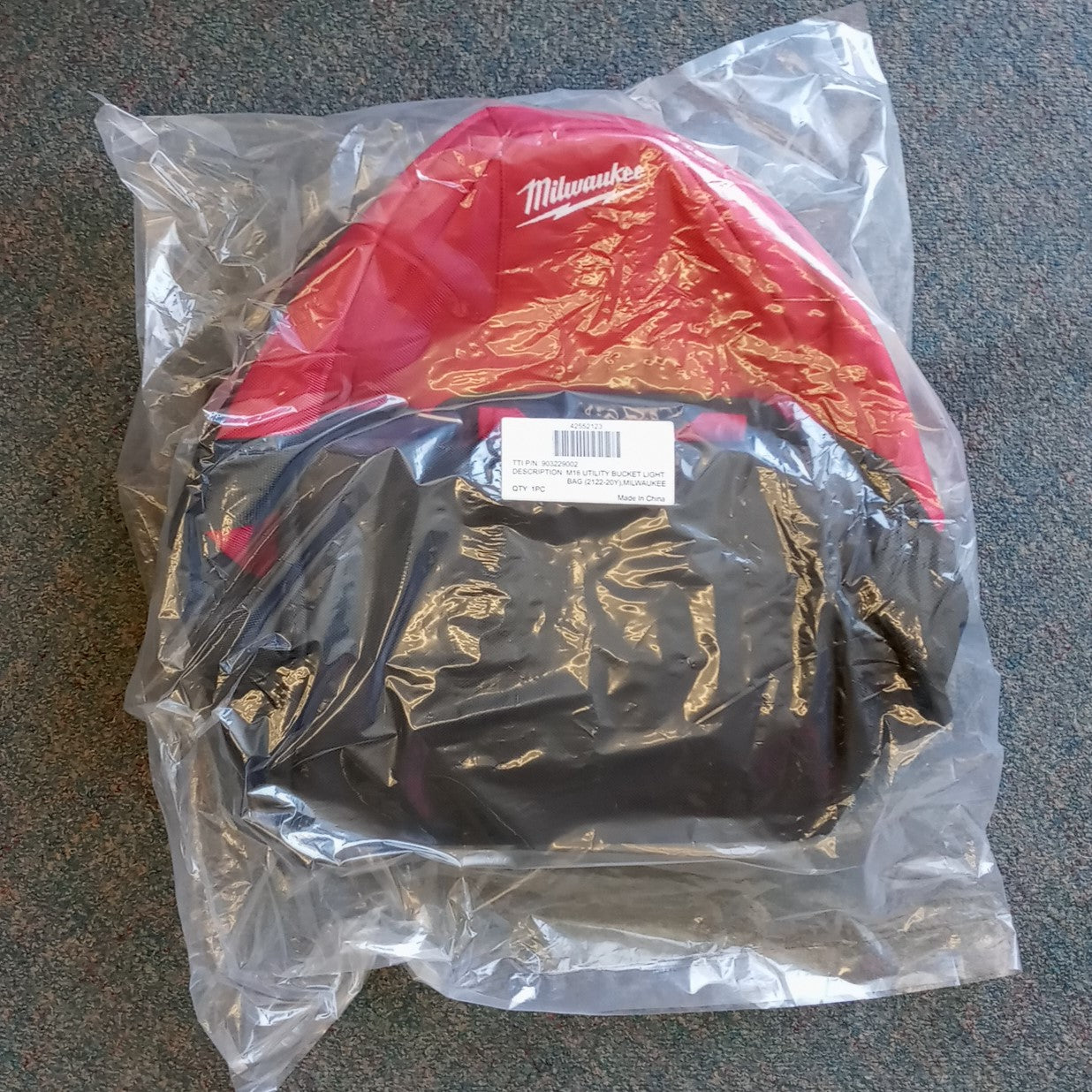 Milwaukee 42-55-2123 Utility Bucket Light Bag