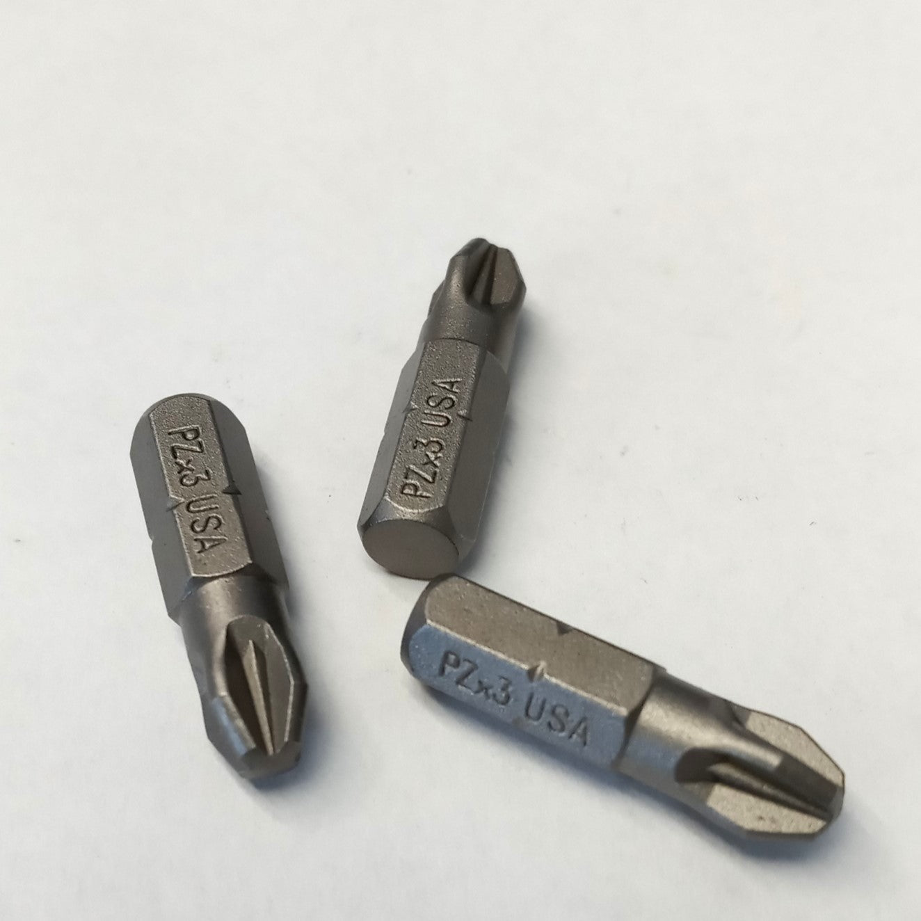 Bosch PZ3 Pozi Drive Insert Bit 1" Long 15 pcs Extra Hard USA 1609433339