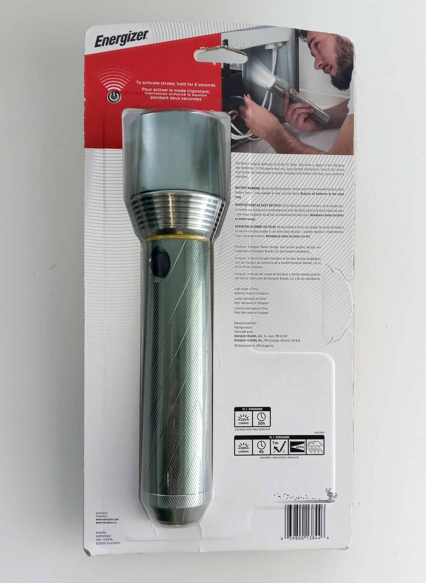 Energizer 2000-Lumen 3 -Adjustable Mode LED Flashlight PMZH91