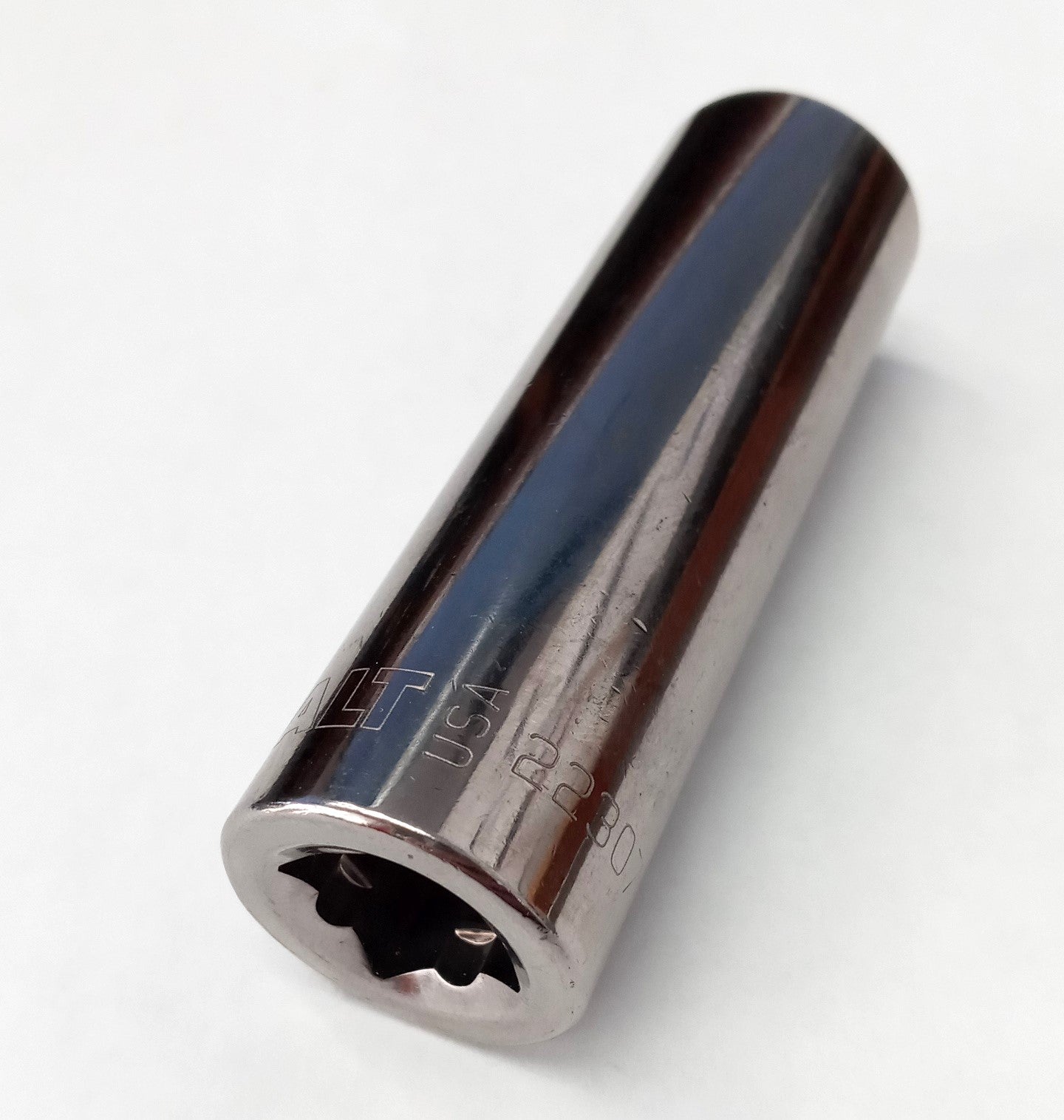 Kobalt 22307 1/2" Drive 18mm Deep Socket 12pt. USA