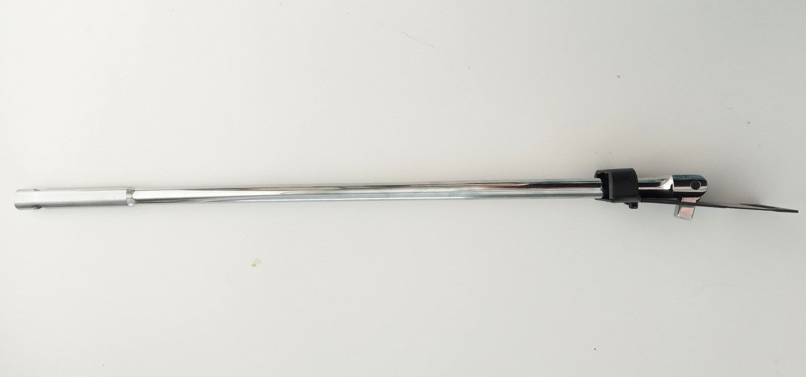 JobSmart 24-inch 1/2 in. Drive Flex Handle Breaker Bar 1038301