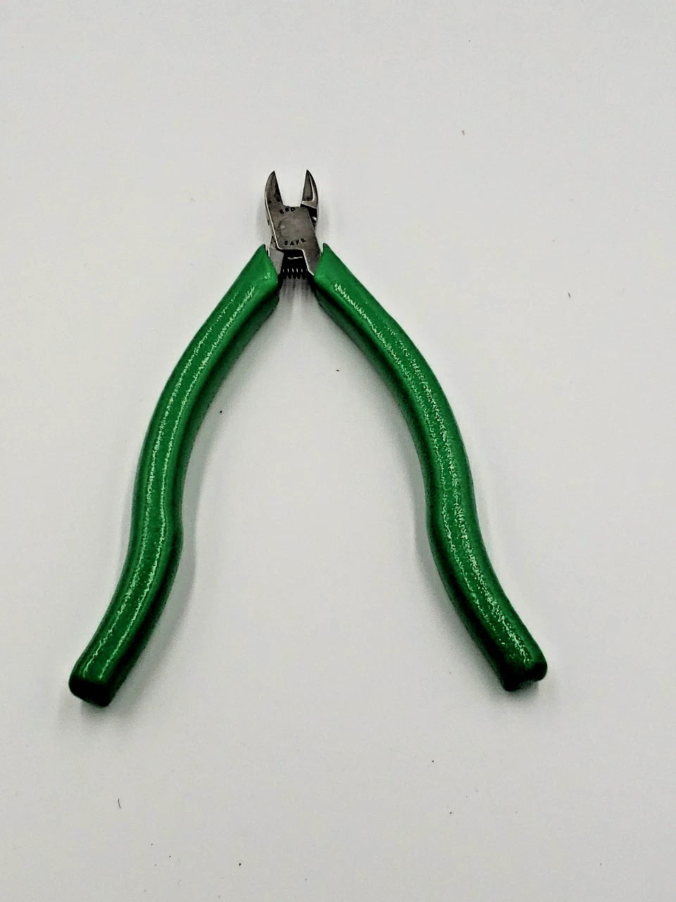 Xcelite Diagonal Semi-Flush Cutting Plier - 5 1/2" length EMS54 USA