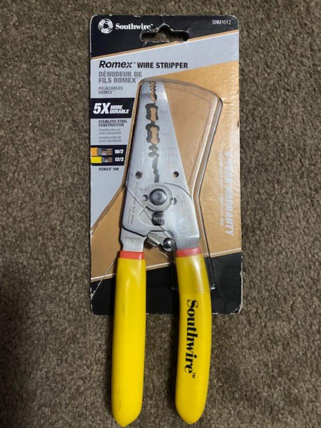 Southwire SNM1012 10-12 Awg Ergonomic Handles Nm Cable Wire Stripper/cutter