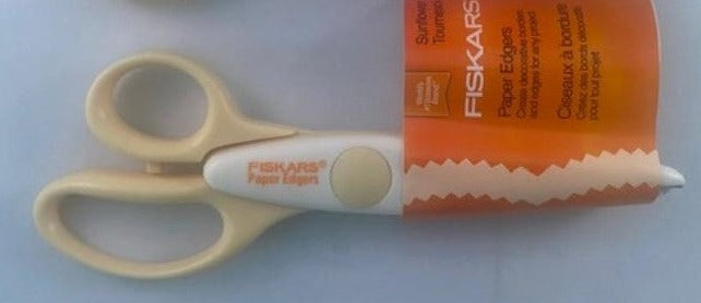 Fiskars 107110-1001 Paper Edger Scissor, Sunflower