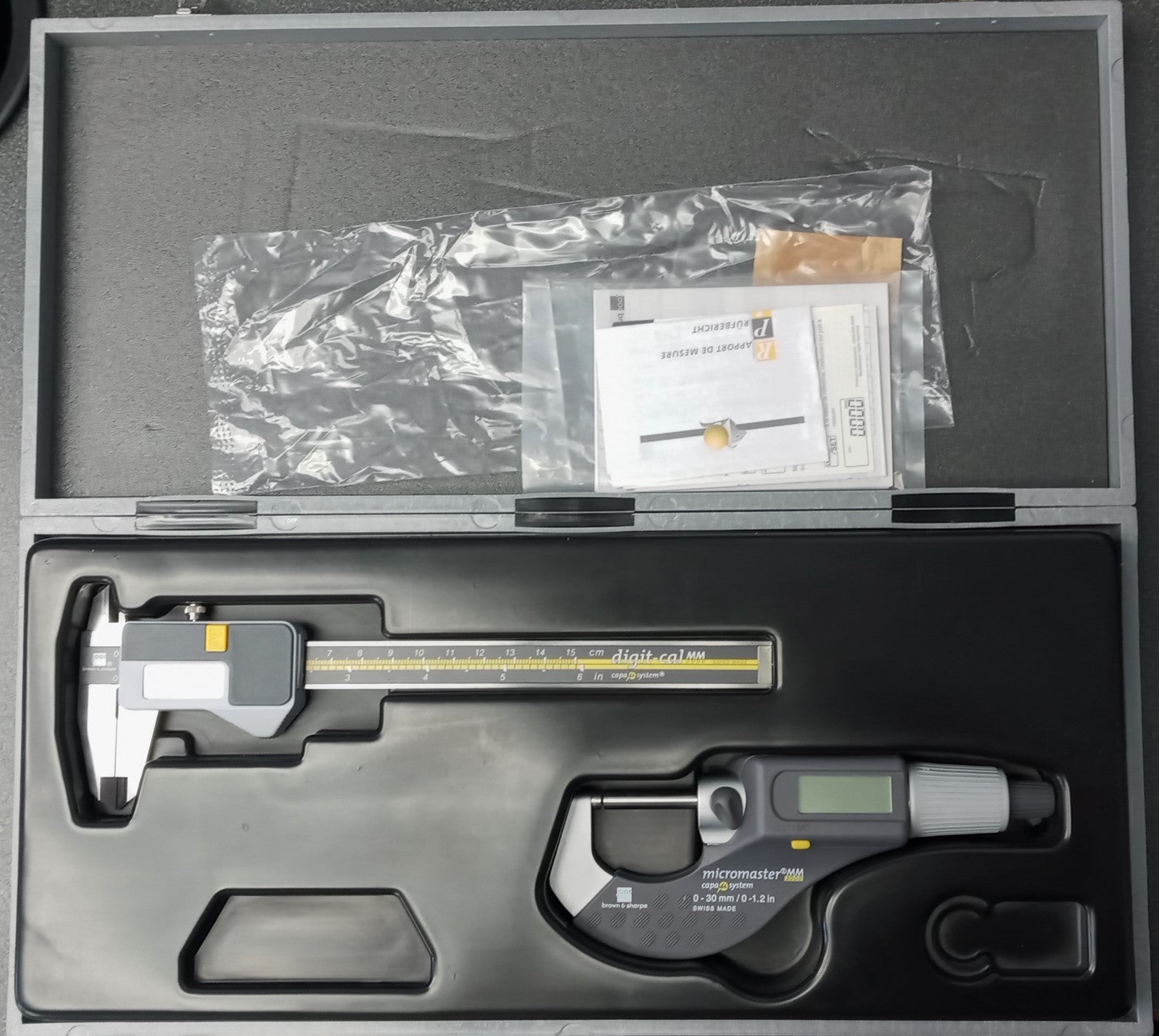 Brown & Sharpe MM2000 Micromaster Digital Micrometer 599-868-2000