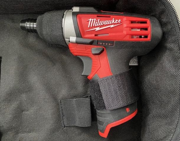 Milwaukee 2401-059 M12 Li-Ion Subcompact Screwdriver (Tool Only) + Case Variable Speed Quick Change Screwdriver