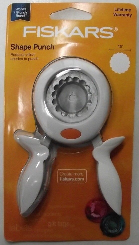 Fiskars 137750-1002 Scalloped Squeeze Punch Large Seal of Approval