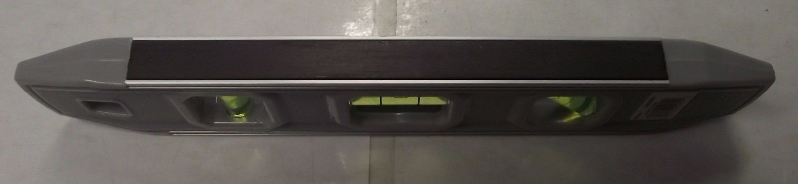 Johnson Level 1405-0900 9" Magnetic Aluminum/Plastic Torpedo Level