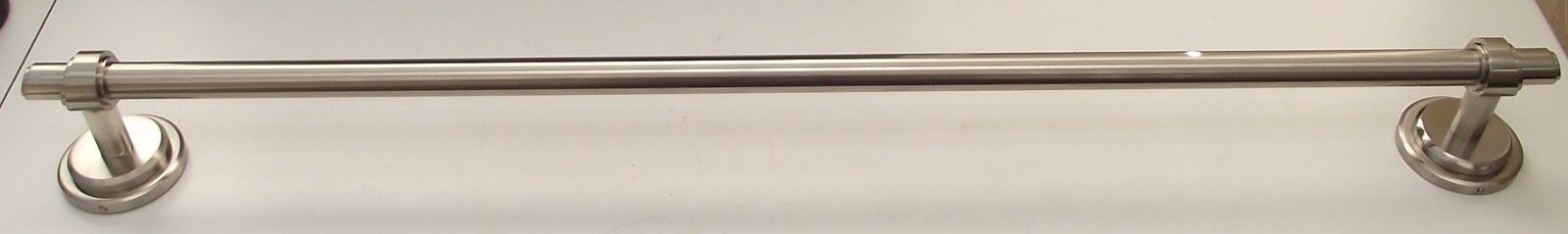 Aviana 47-80030SN 30" Towel Bar Zaffiro Collection Satin Nickel