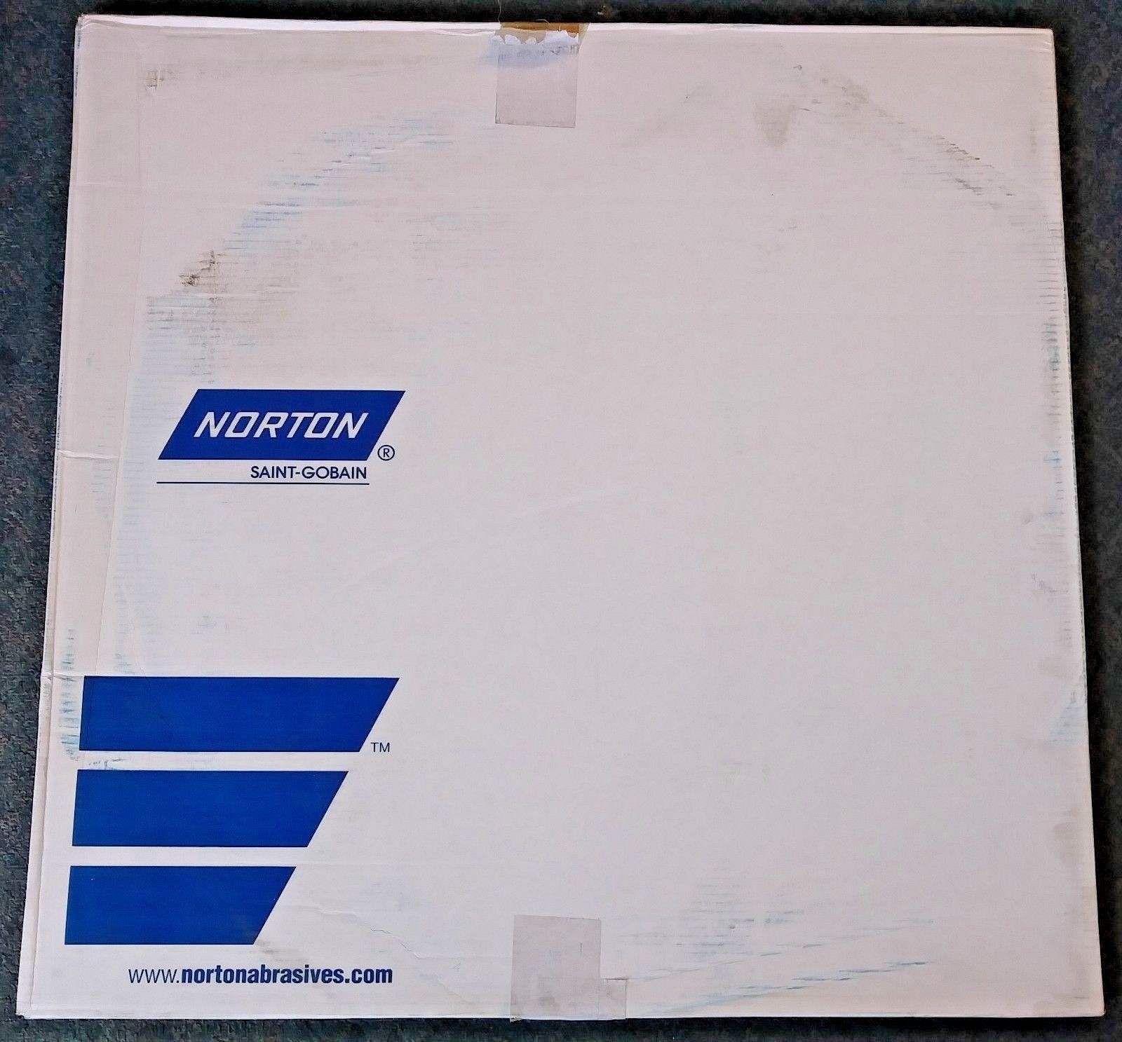 Norton 70184690947 30" x 187 x A34 VMax High Speed Wall Sawing - Wet Cutting