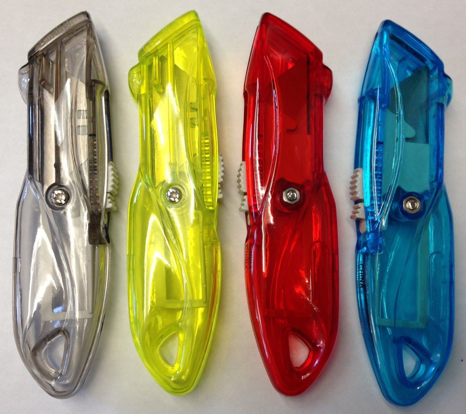 Generic Assorted Colors Plastic Standard Retractable Utility Knives 4 Knives