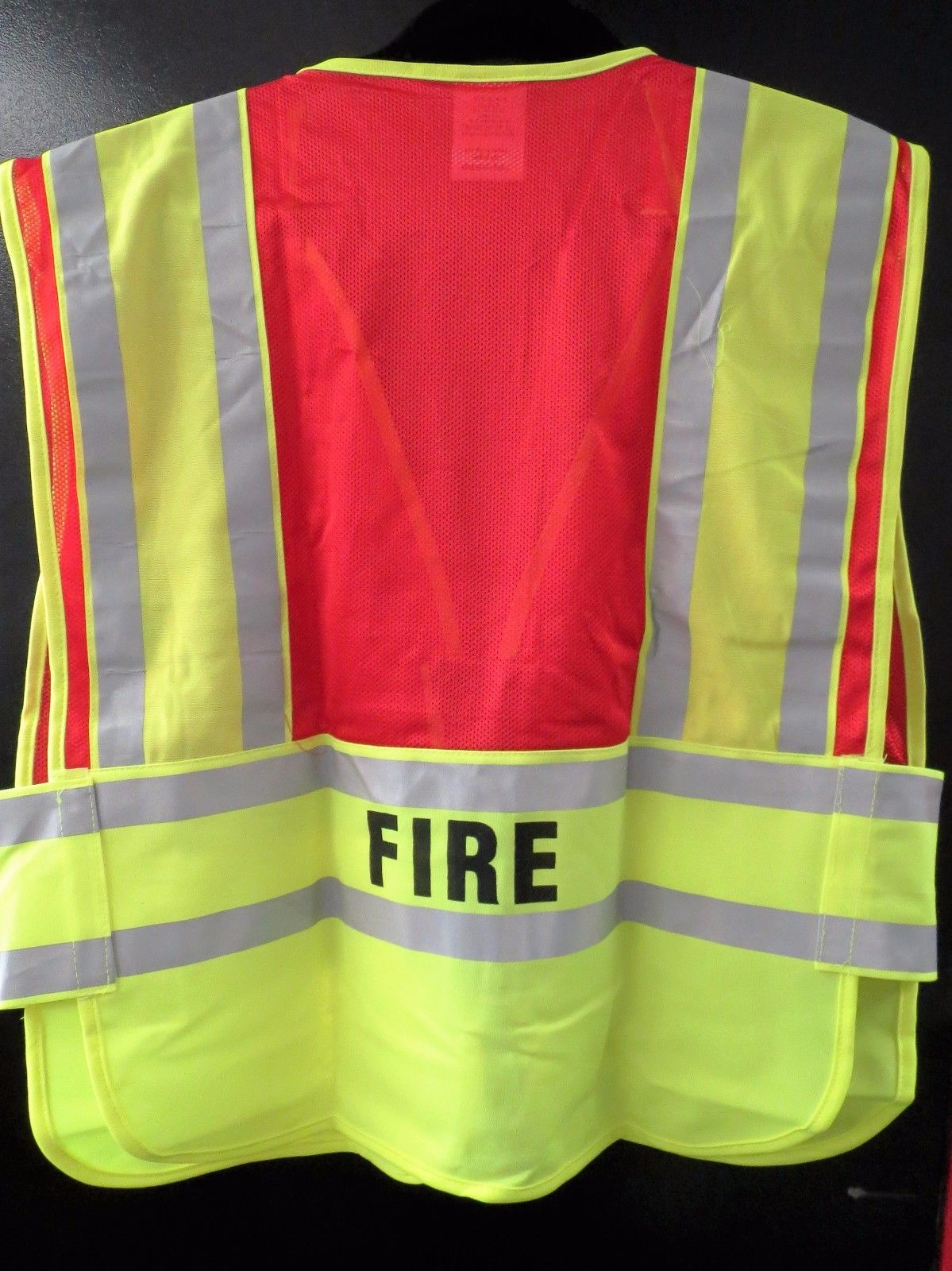 Smith & Wesson SVSW025 Fire Safety Vest Class 2