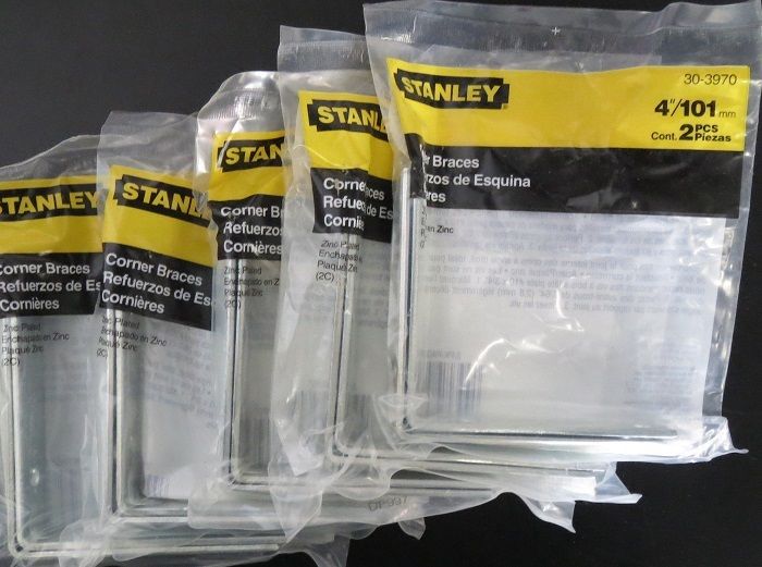 Stanley L-Brackets 4" x 4" 5-Packs 30-3970