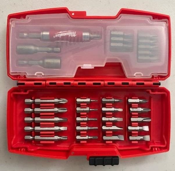 MILWAUKEE Driver Bit Set (40-Piece) Multi Bit Set 48-32-8005