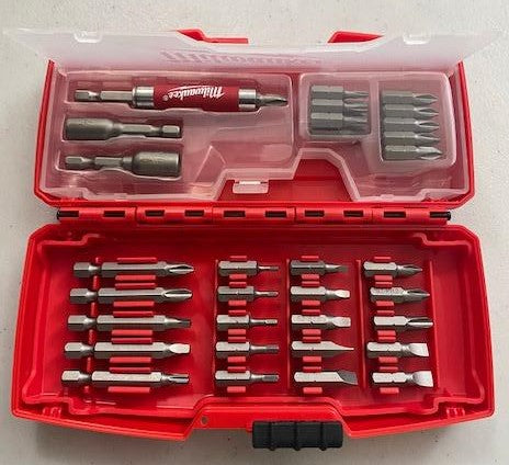 MILWAUKEE Driver Bit Set (40-Piece) Multi Bit Set 48-32-8005