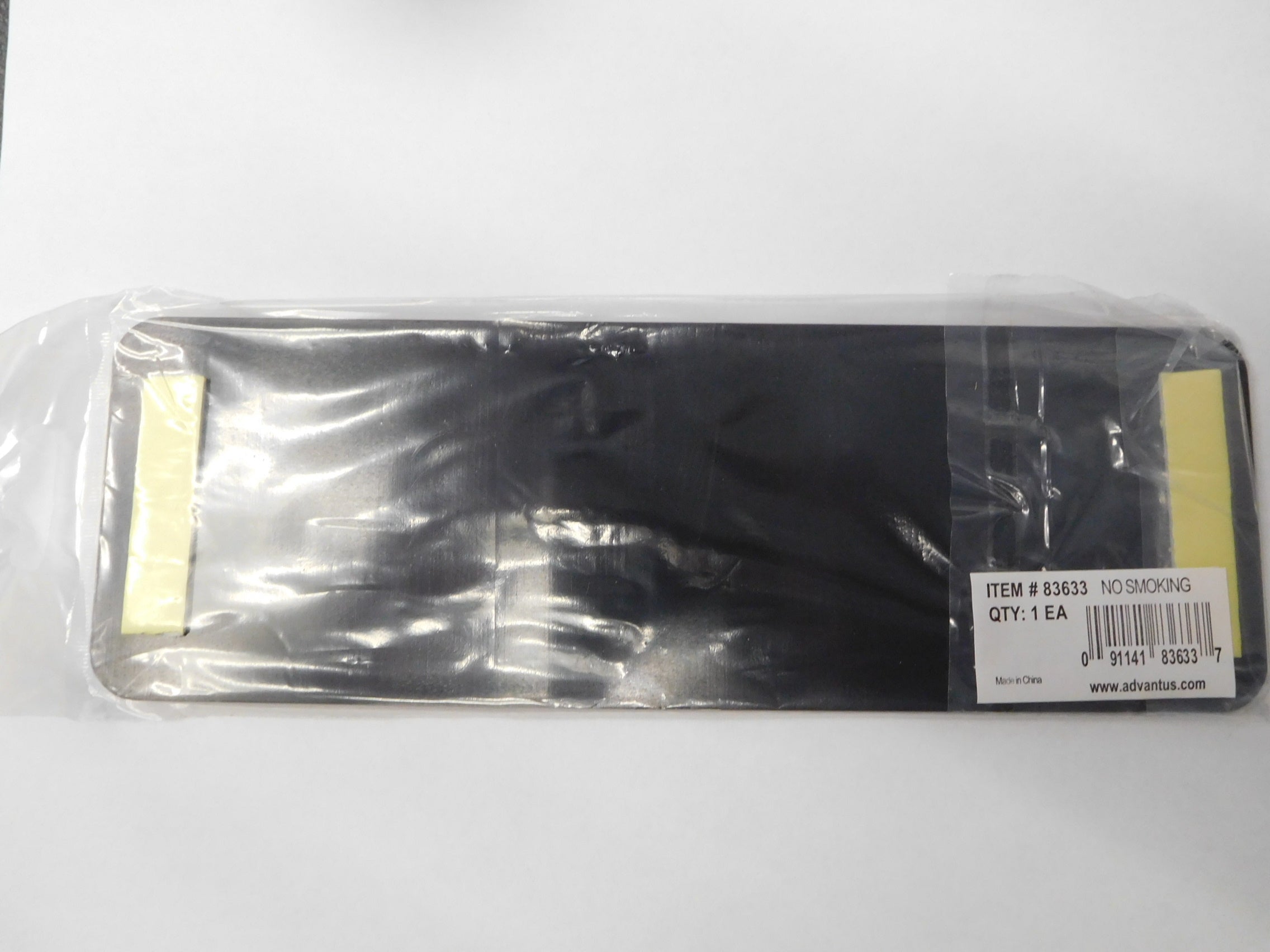 Advantus 83633 Black No Smoking Sign 2pcs