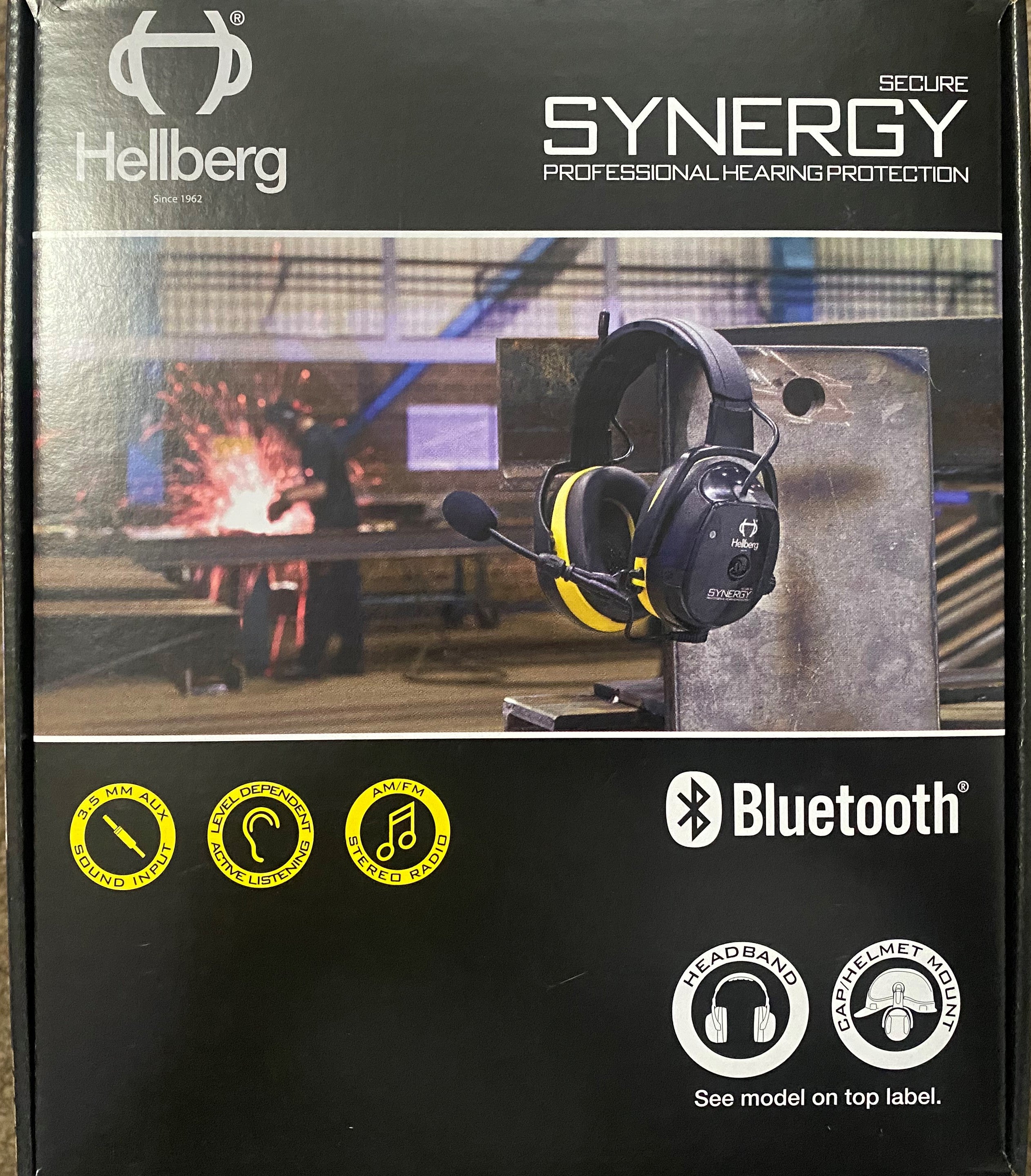 Hellberg 49002-001 Hearing protection With Bluetooth® & Level Dependent System + AM/FM Radio