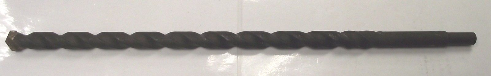 Vermont American 2608682713 1" x 18" Carbide Tipped Masonry Drill Bit 1/2 Shank