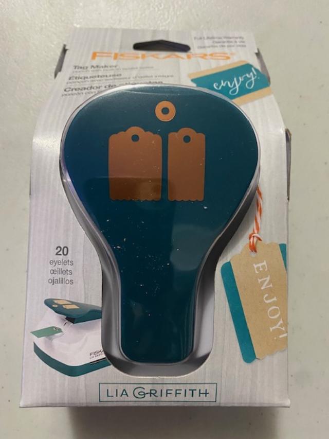 Fiskars 120040 Lia Griffith Gift Tag Maker II, Scallop, Teal Green/White