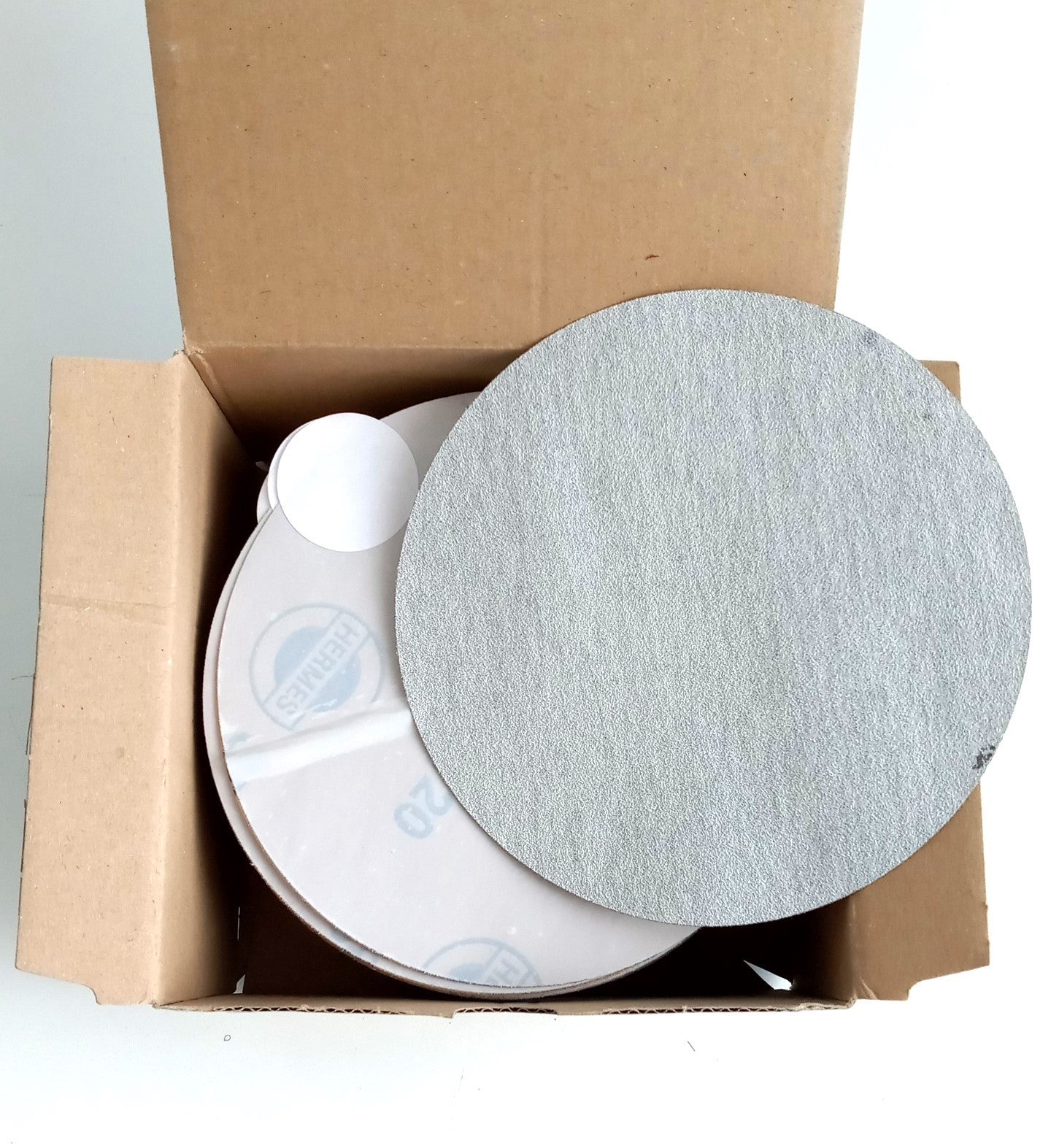 Hermes PSA Dry Silicone Carbide Sandpaper Disc, 5", 120 Grit 2183504