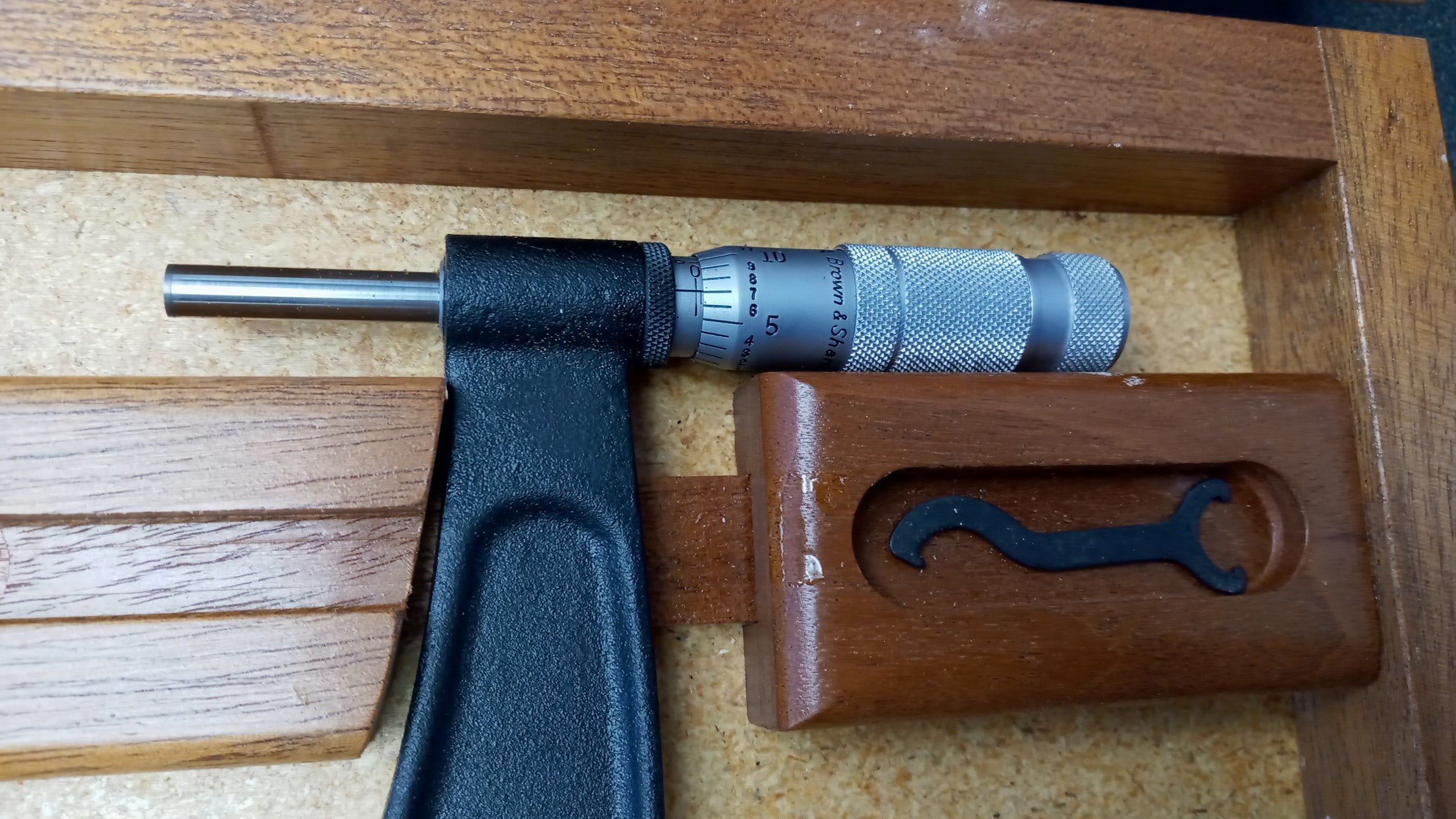 Brown & Sharpe 4559913018 12-13" Outside Micrometer ST Line