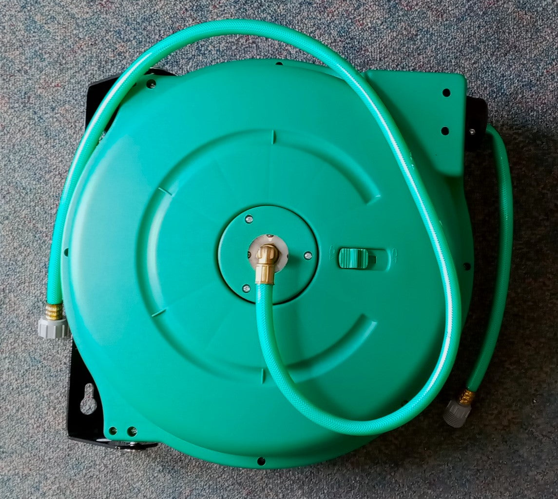 Amflo 550HR-RET Automatic Enclosed Hose Reel With 1/2" x 65' Green Garden Hose