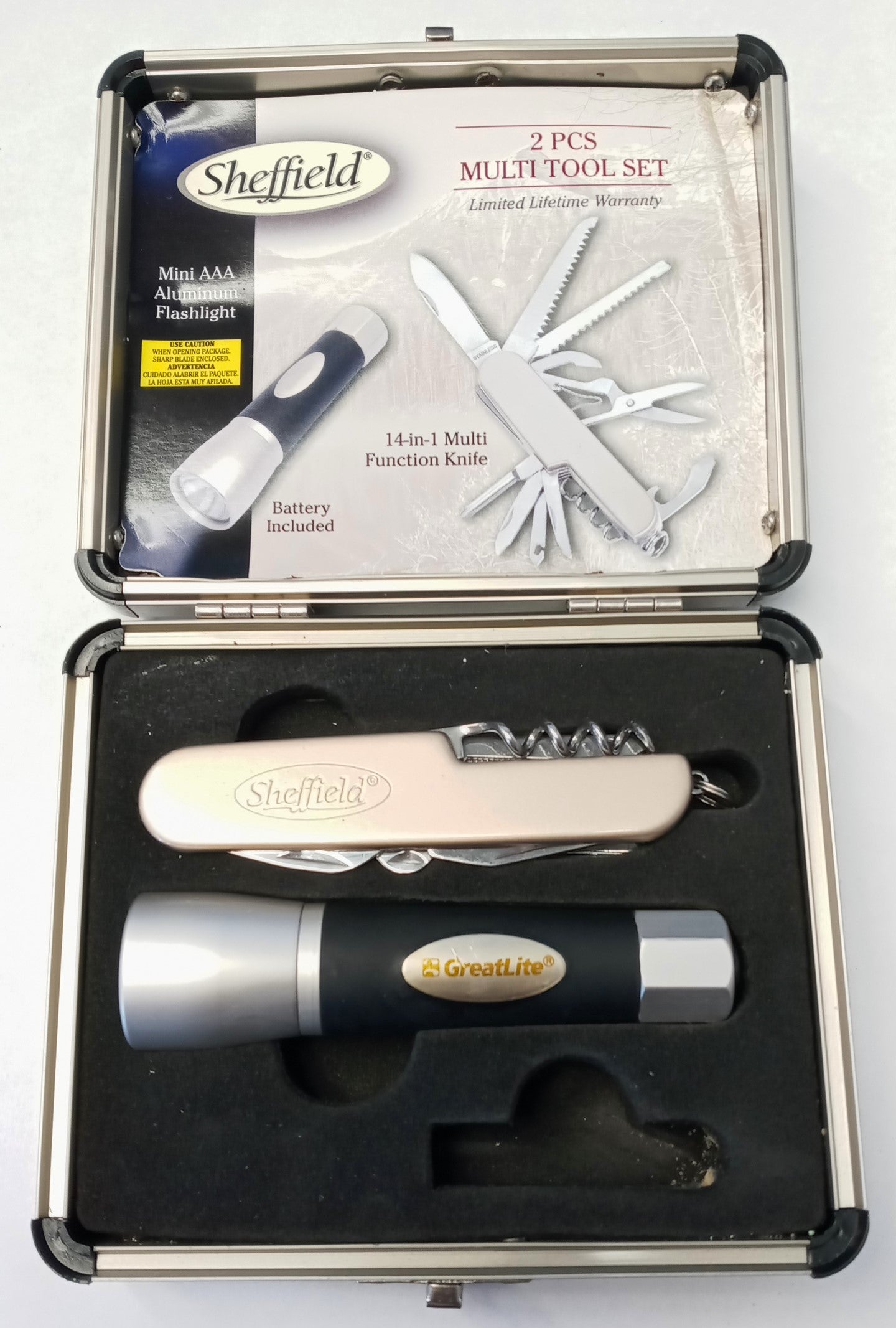 Sheffield 2753W Multi Tool & Mini Flashlight Set