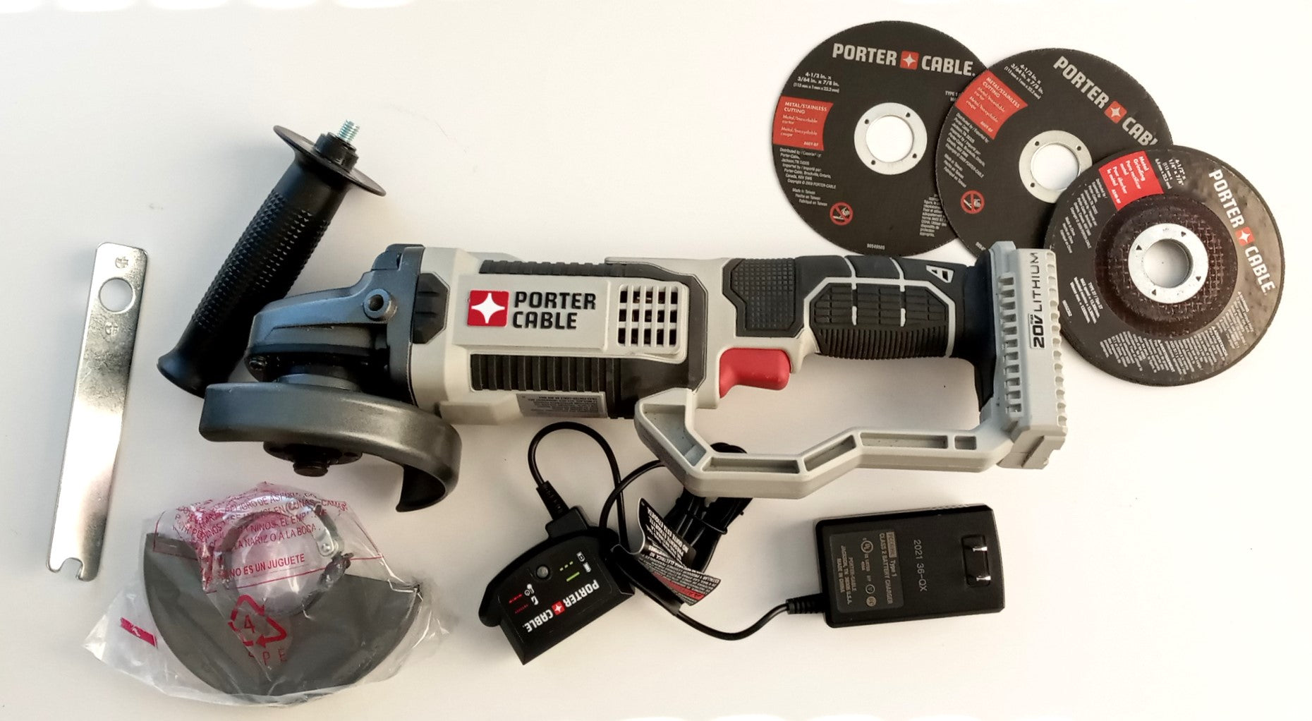 Porter-Cable 20V MAX 4-1/2" Cut Off Grinder and Charger PCC761D1