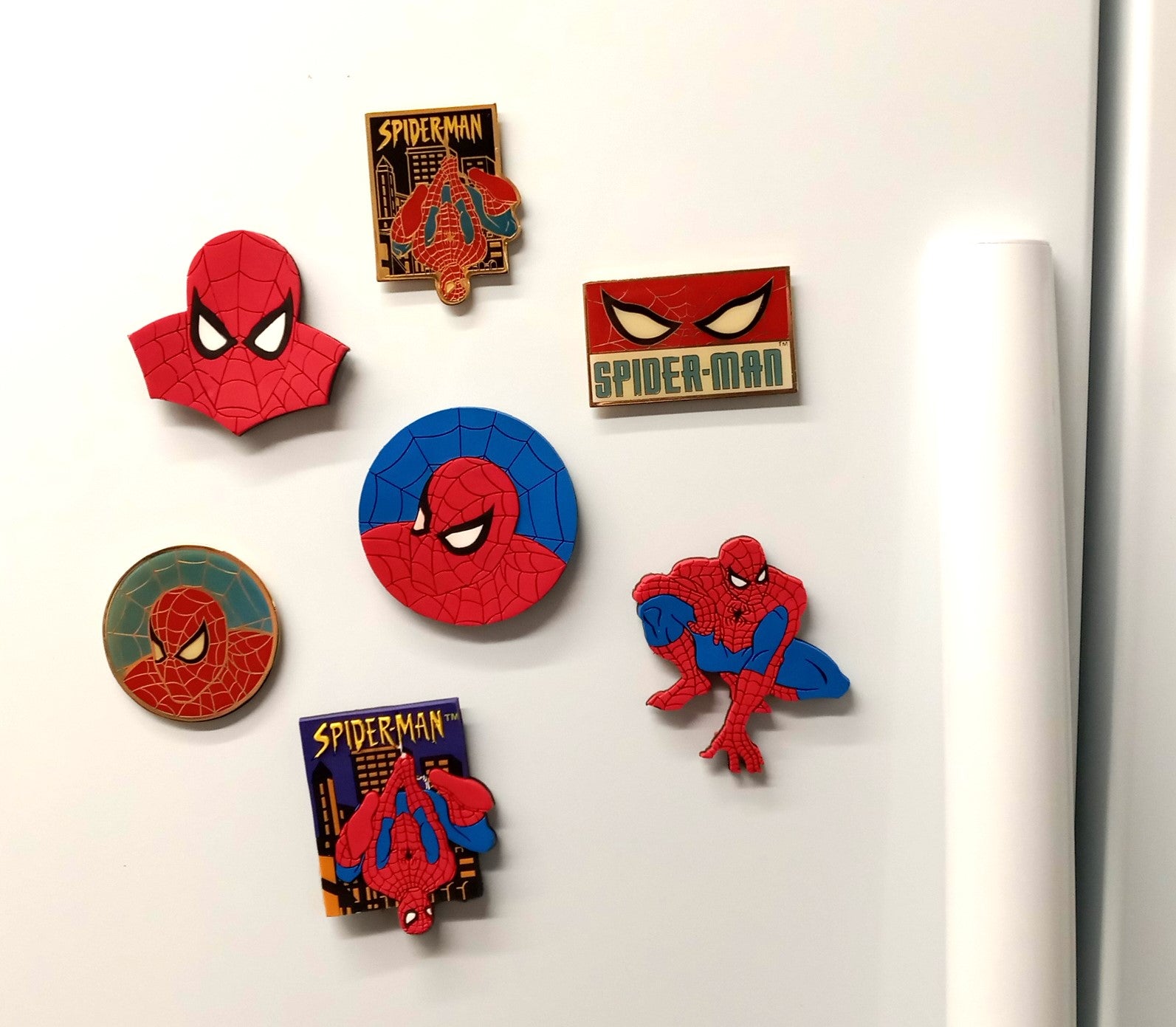 Marvel Spiderman Vintage Refrigerator Magnets & Pin 8 Piece Set
