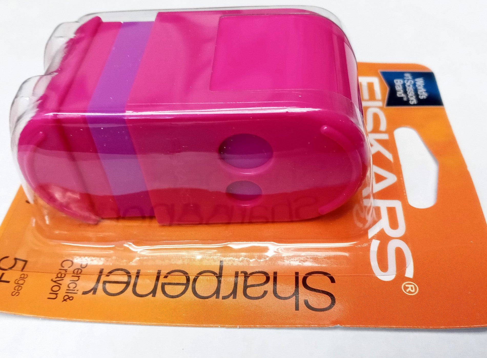 Fiskars 95900 Mess Less Pencil or Crayon Sharpener 4pcs. (random colors)