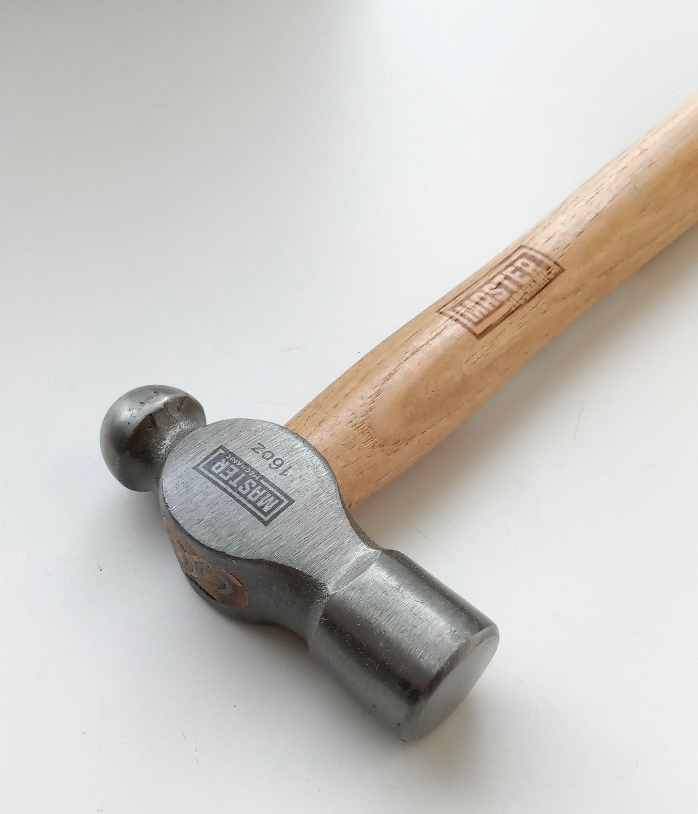 MASTER MECHANIC 16oz. BALL PEEN HAMMERS W/ HICKORY HANDLES 216641