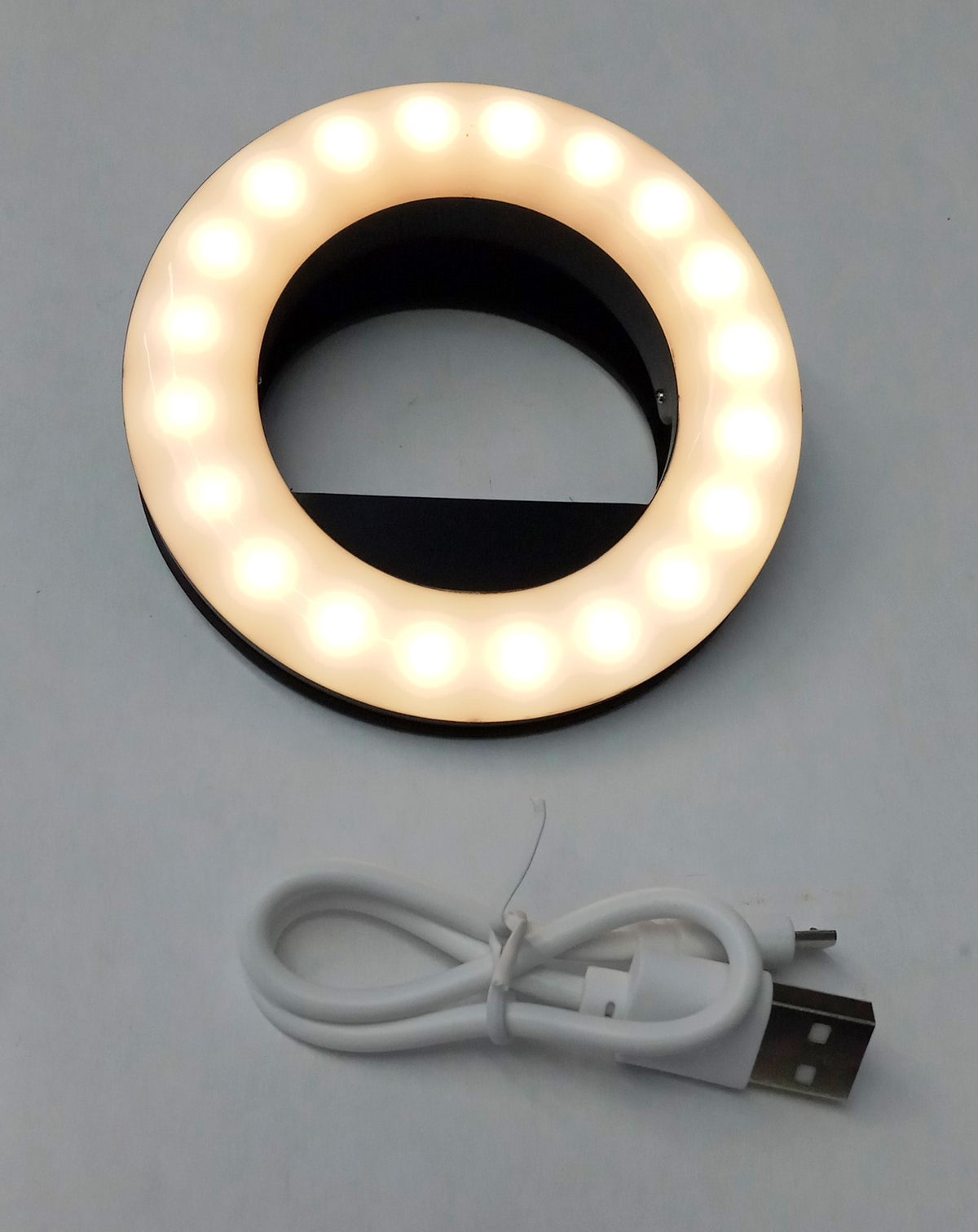 Illuminator Compact 3.5 in. Rechargeable 40-LED 3 Mode Selfie Ring Light 61026