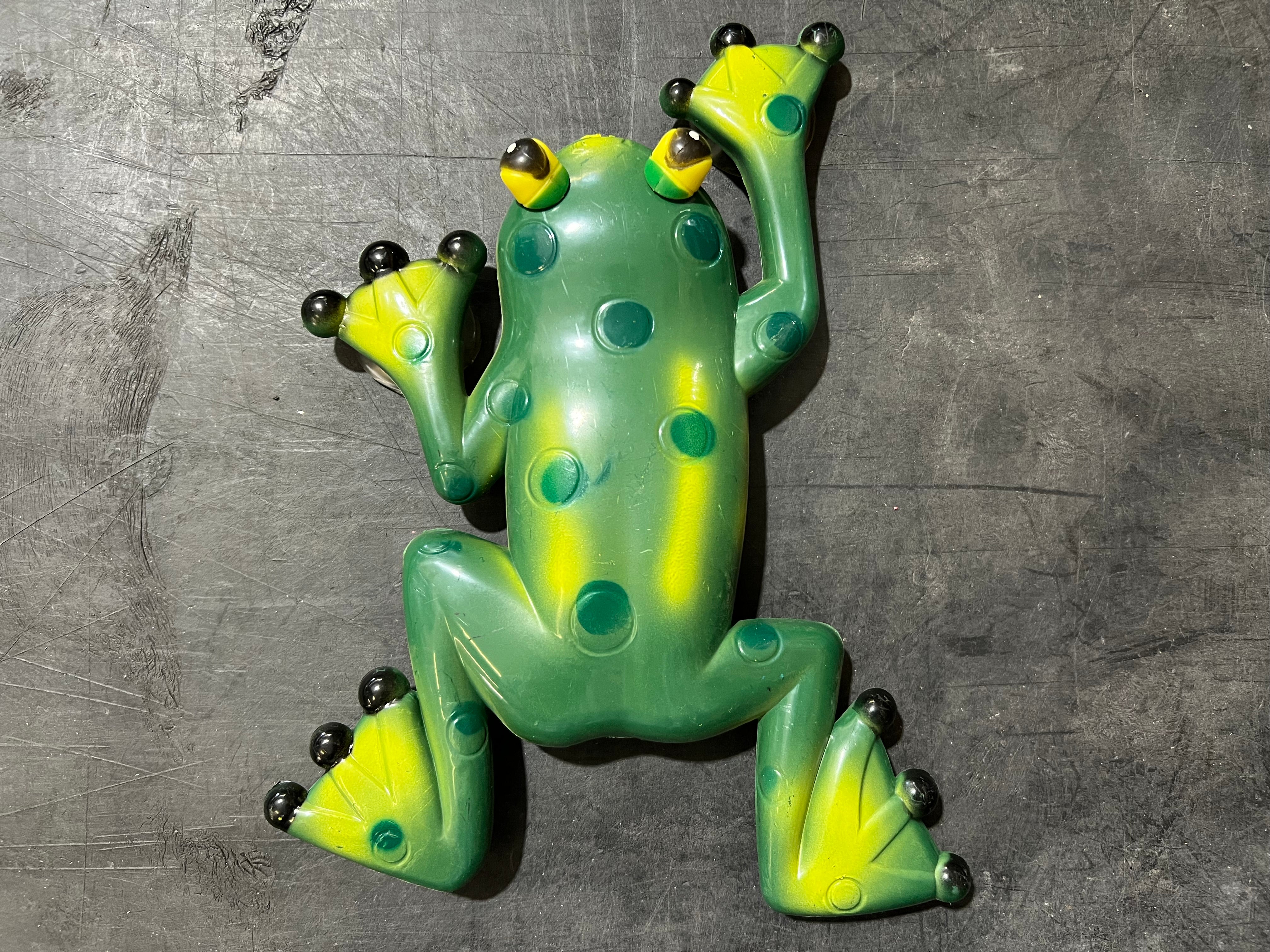 Cobble Creek 5020 Indoor Outdoor Frog Designed Window Thermometer