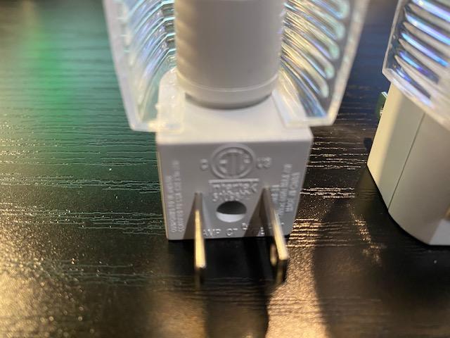 Amertac Faceted Automatic On/Off Sensor Night Light Clear 4-Pack B71055 Bulk