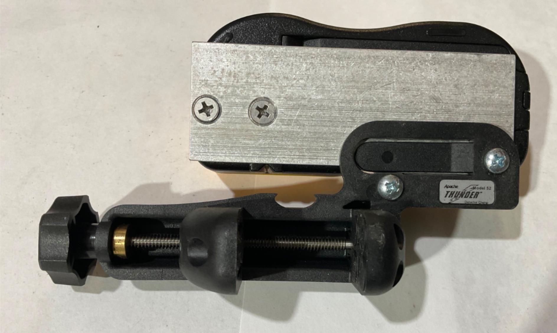 Laser Dectector PLS -5XD 54 APACHE THUNDER precision Laser W/52 Rod