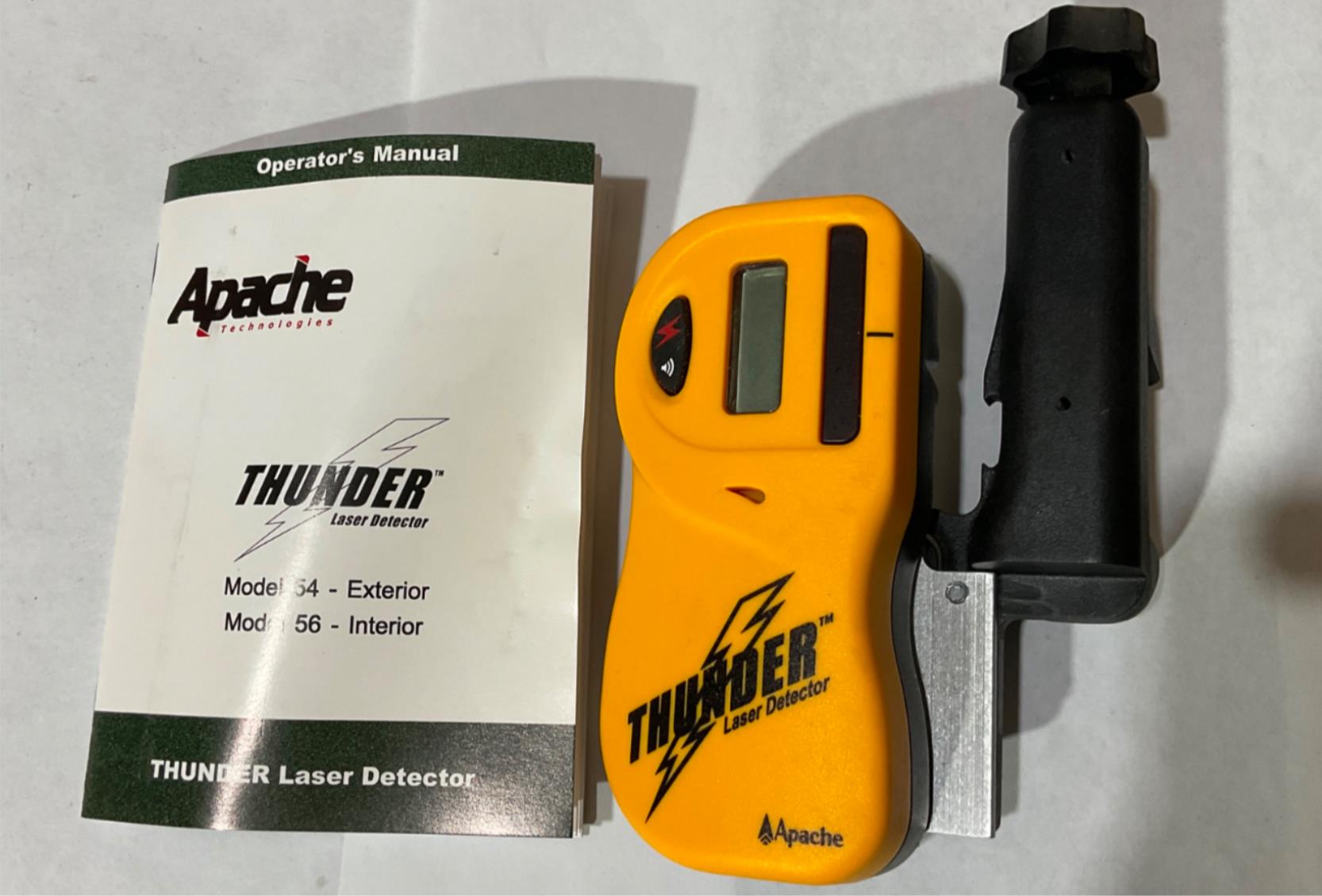 Laser Dectector PLS -5XD 54 APACHE THUNDER precision Laser W/52 Rod