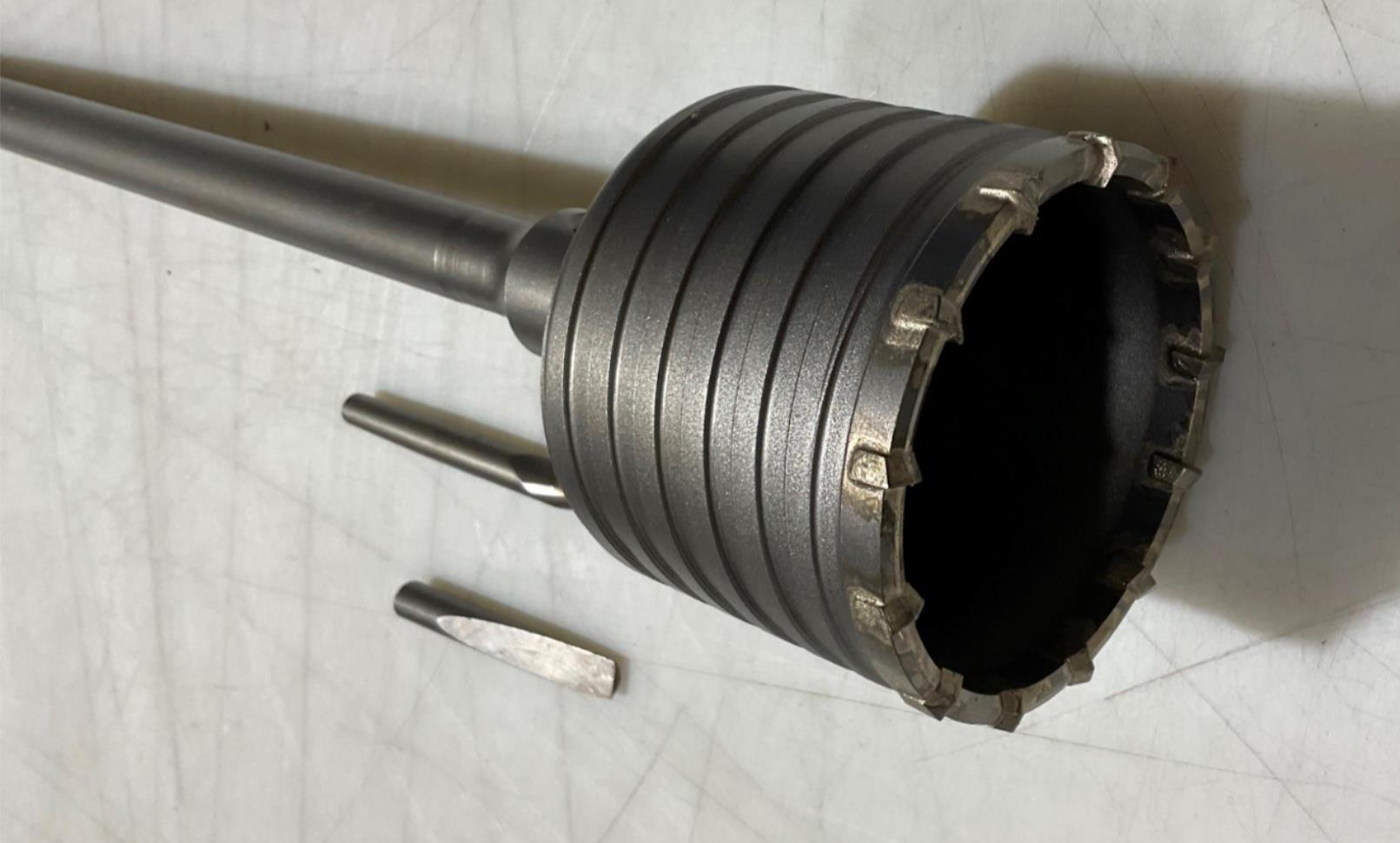 Bosch 3-1/2 x 22" Spline Shank Carbide tipped Rotary Hammer Bit HC8045