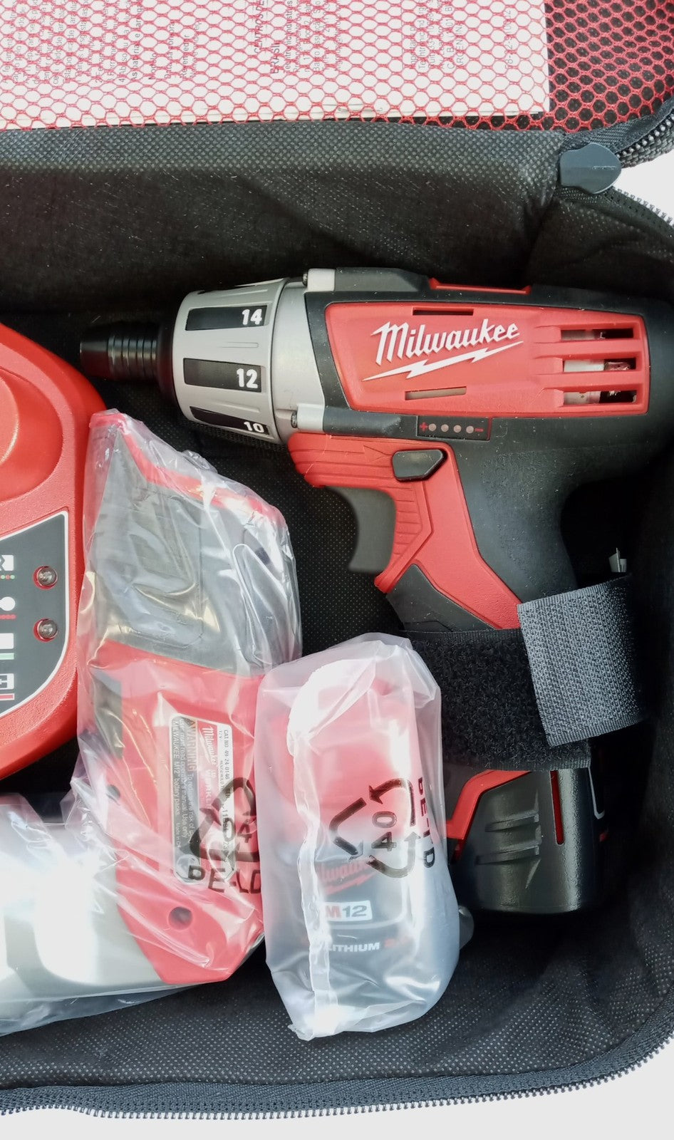 Milwaukee M12 Cordless Screwdriver w/ Bits & WorkLight (EURO CHARGER) 2482-259B
