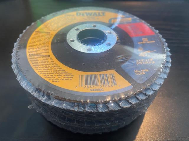 DeWalt 4-1/2" x 7/8" 36 Grit Zirconia HP Flap Discs 5pcs. DW8306