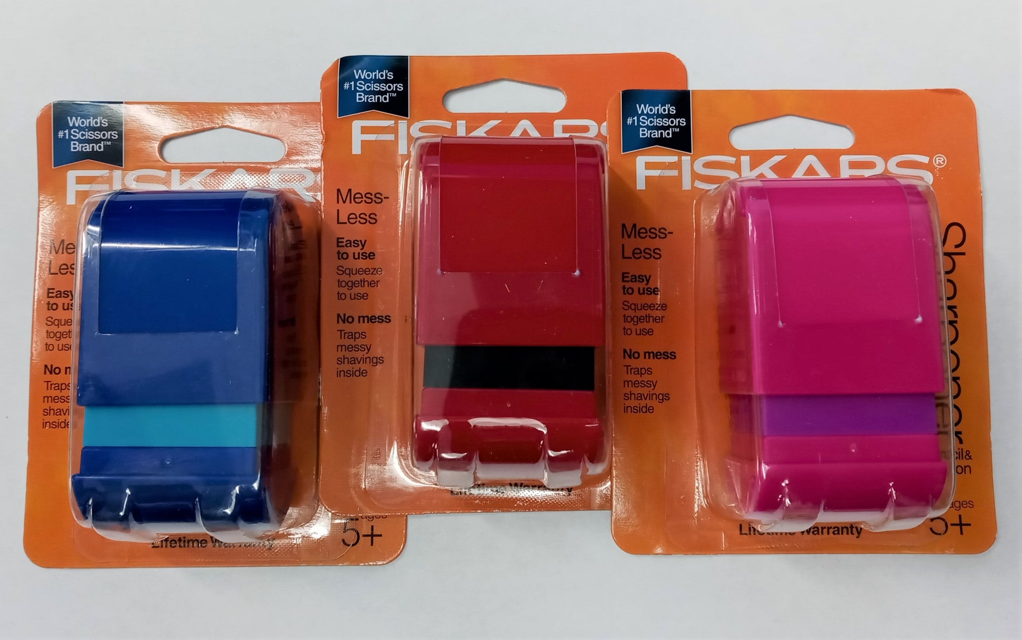 Fiskars 12-95900J Mess-Less Double Pencil & Crayon Sharpener 3pcs. Random Colors