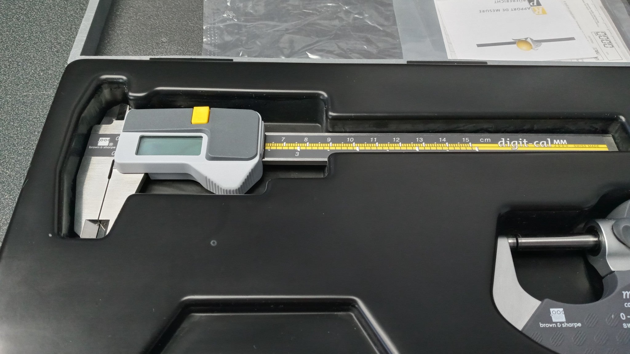 Brown & Sharpe MM2000 Micromaster Digital Micrometer 599-868-2000