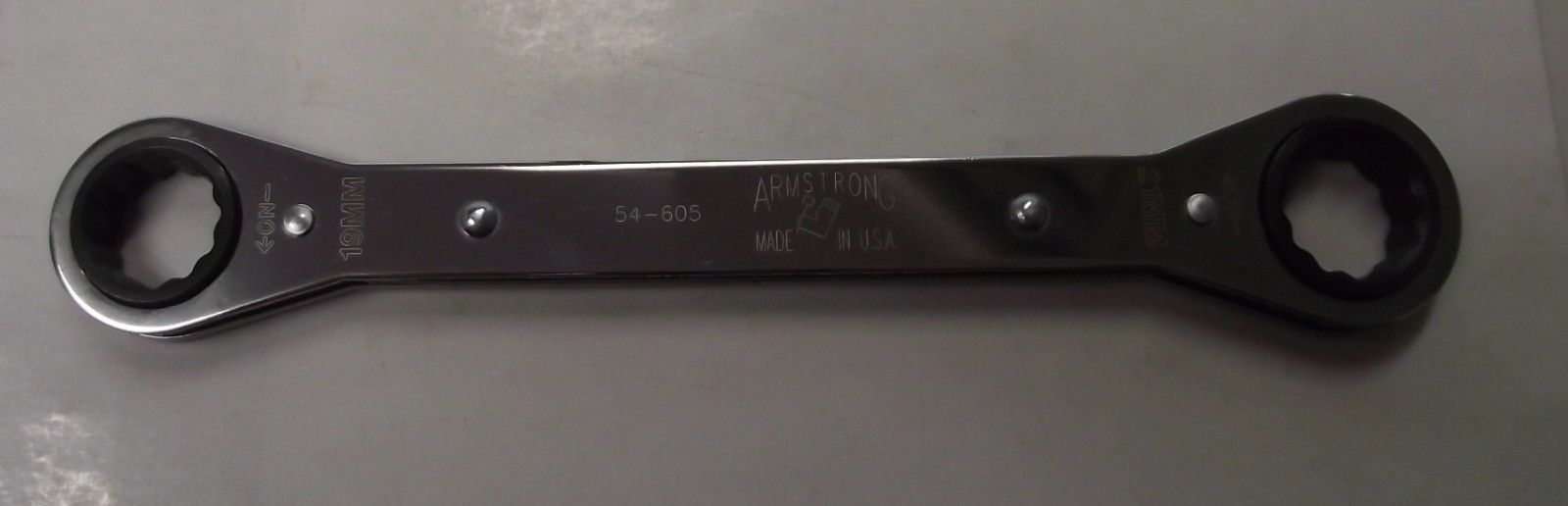 Armstrong 54-605 12 Point Ratcheting Box Wrench 19 x 21mm USA