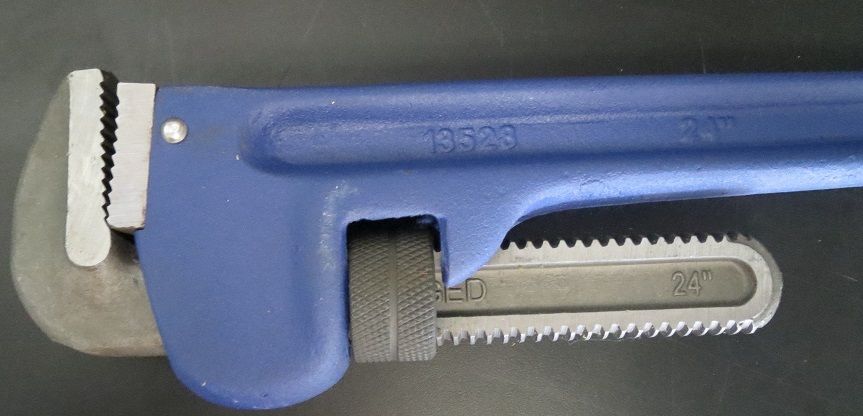 JH Williams 13528 Cast Iron Pipe Wrench 24" With Scale