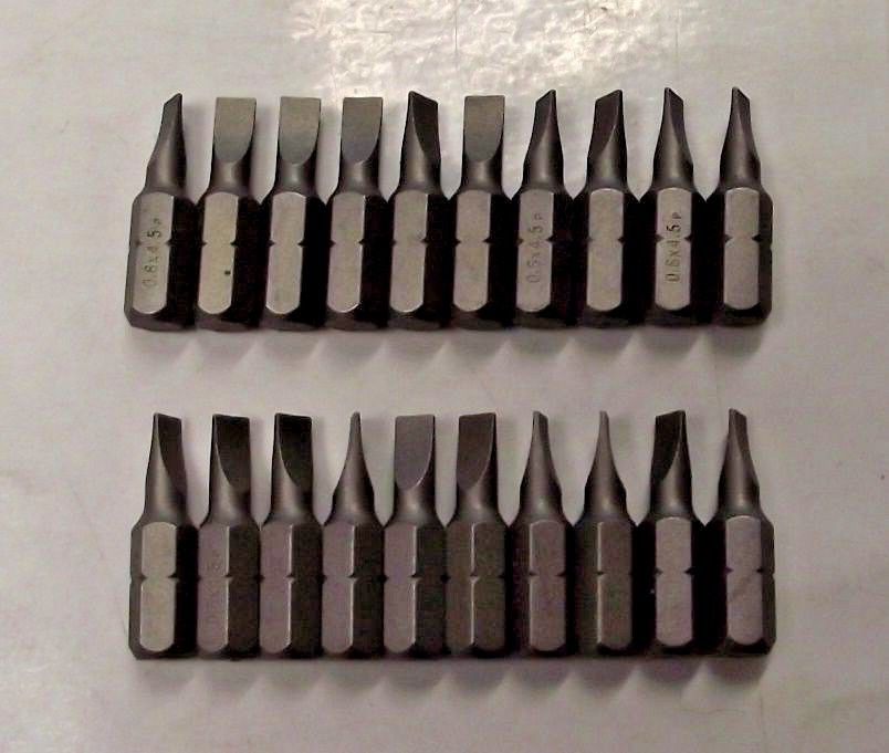 Bosch 2608521B68 0.6 x 4.5 Extra Hard Slotted x 1" Screw Bit Tips 20pcs.