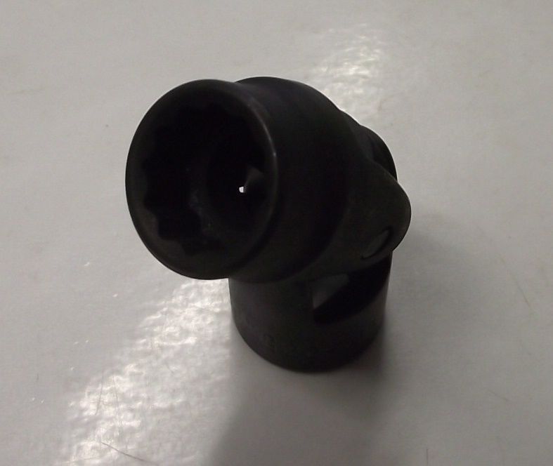 Armstrong  Tools 20-518  1/2" Drive 9/16" Universal Socket Black Oxide 12pt USA