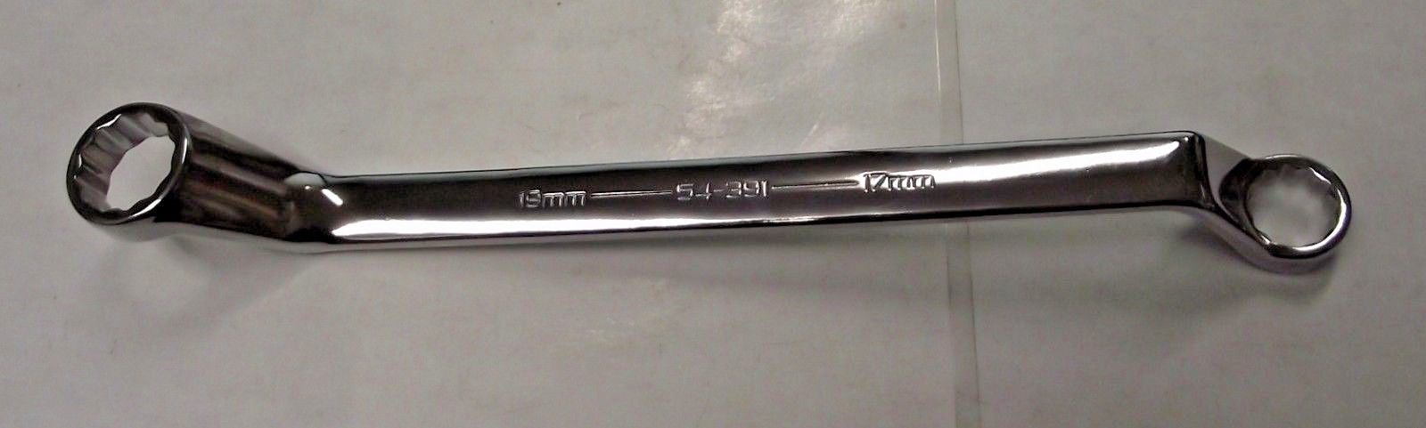 Armstrong 54-391  12 Point Full Polish 45° Offset Box Wrench 17 x 19mm USA