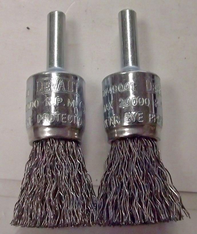 DEWALT DW49001 3/4" x 1" High Performance Carbon Crimp Wire End Brush 2pcs