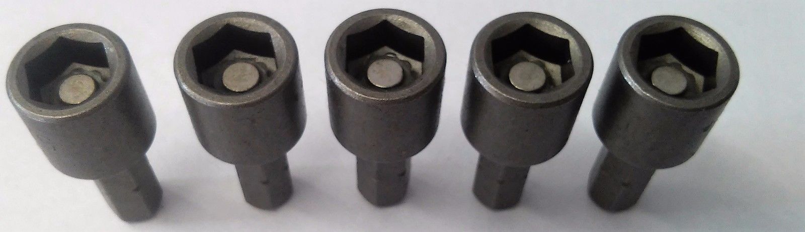 Bosch 2610001022  5/16" x 1-1/8" Magnetic Nutsetter 5pcs.