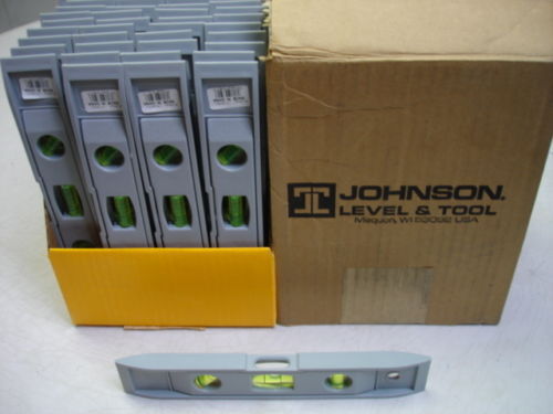 ﻿Johnson Level X7500MB 9" Magnetic Structo Cast Torpedo Level